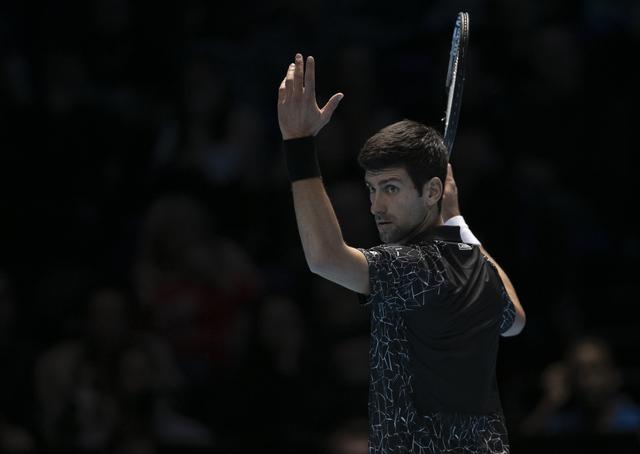 湖人108-125不敌太阳结束7连胜，东契奇38+11+9失误，詹姆斯10分，狄龙33分